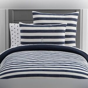 Pottery Barn Kids Twin Vintage Yarn Dye Reversible Quilt & Euro Sham